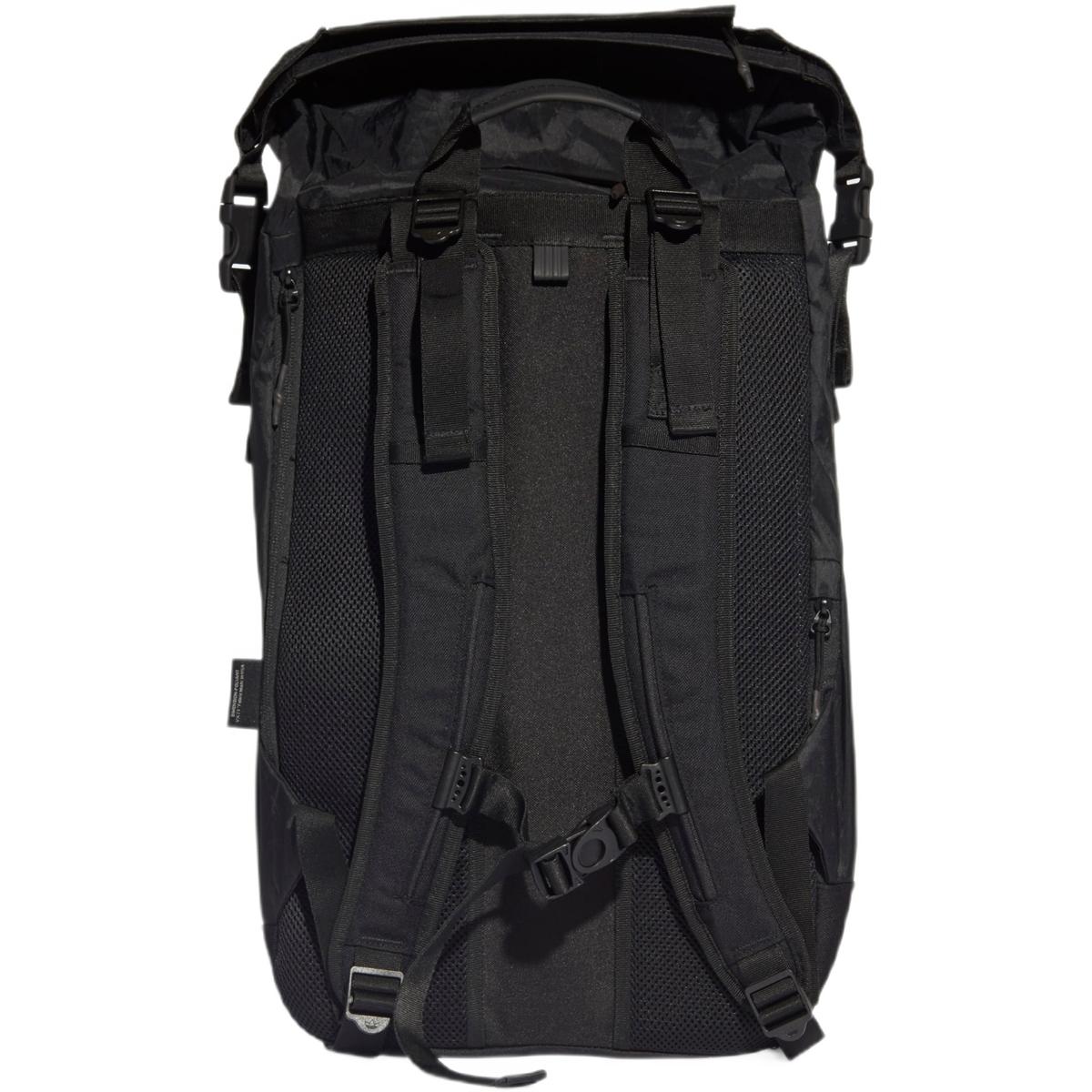 PLECAK TURYSTYCZNY WODOODPORNY 27,5L ADIDAS GD4798 PLECAK TURYSTYCZNY WODOODPORNY 27,5L ADIDAS GD4798