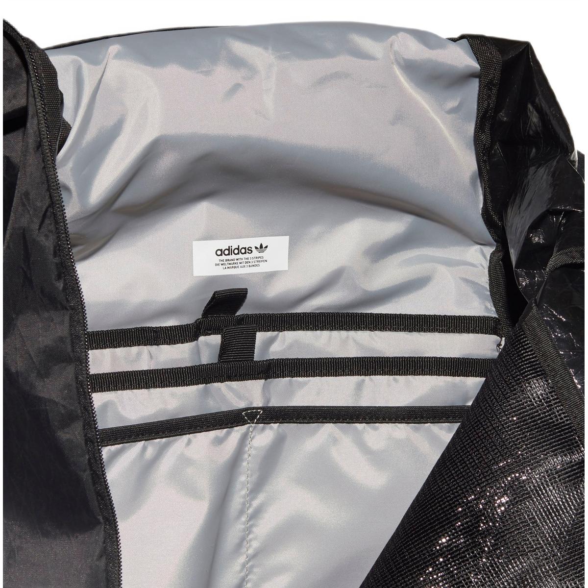 PLECAK TURYSTYCZNY WODOODPORNY 27,5L ADIDAS GD4798 PLECAK TURYSTYCZNY WODOODPORNY 27,5L ADIDAS GD4798